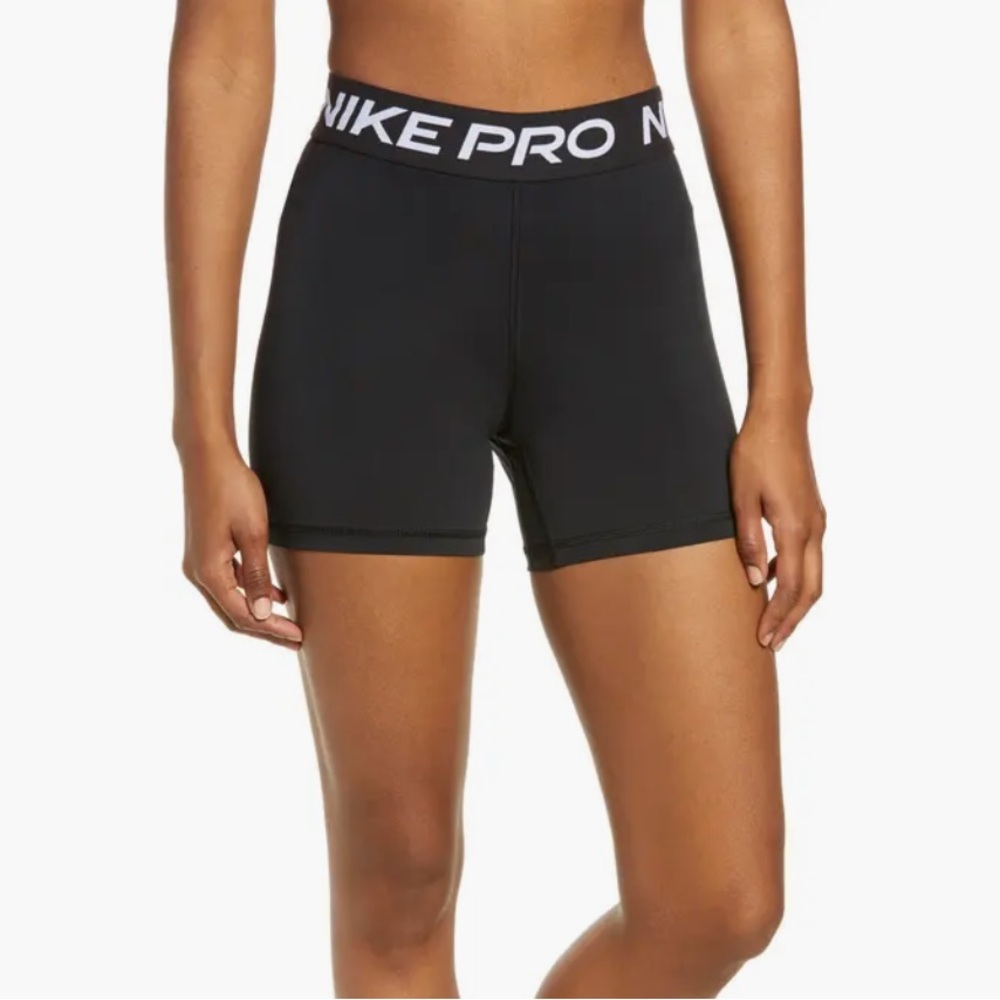 Ladies Nike Pro Dri-Fit 365 Performance Shorts Black Size Small